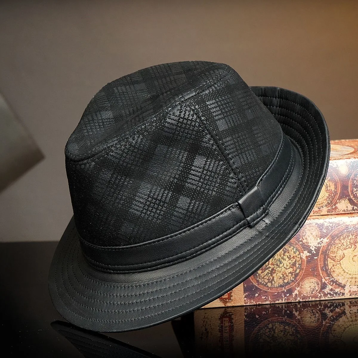 Shows Gentleman Retro High Qua - Leather Work Hat 评论和价格