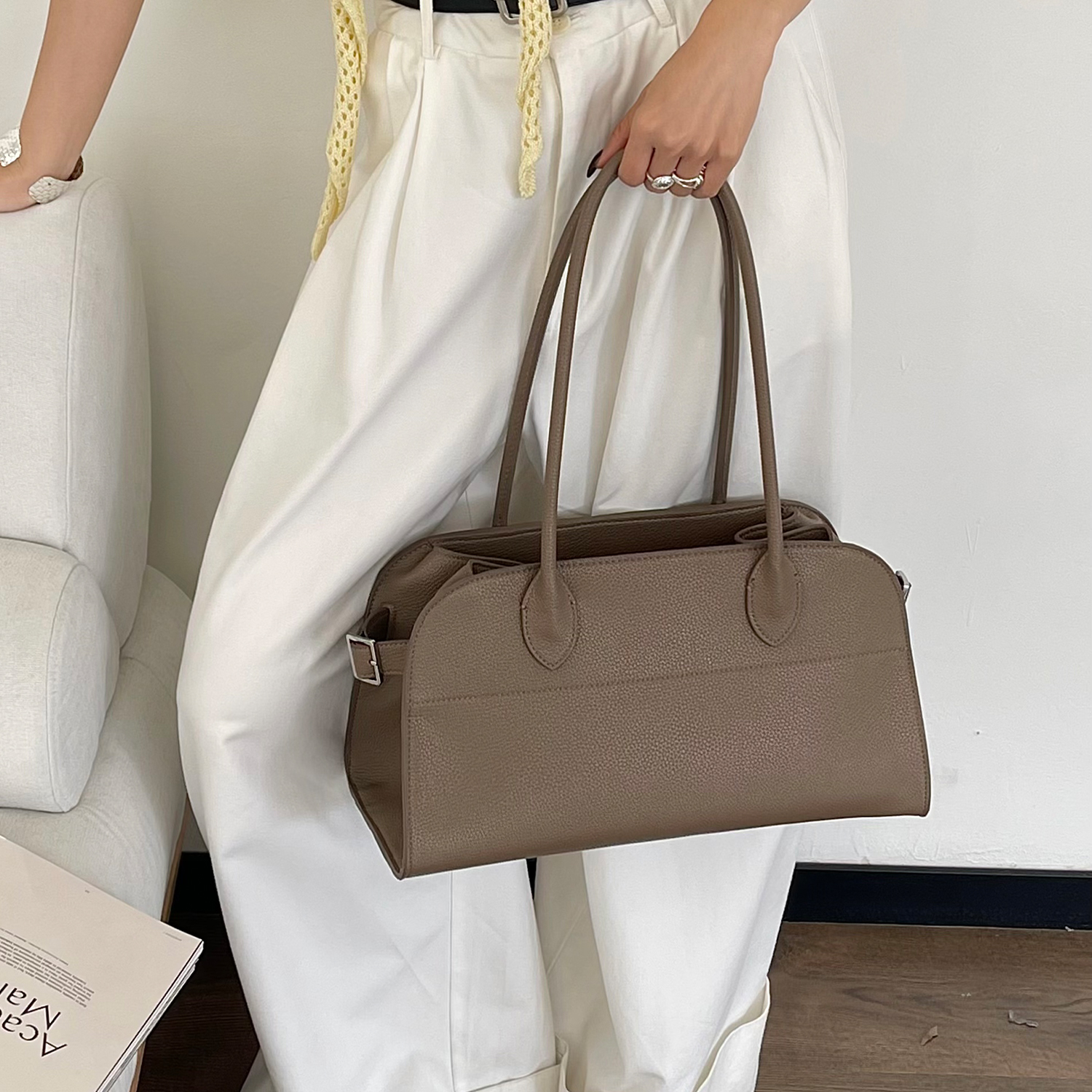 Litchi Grain Texture Tote Bag  - Leatherwork Designs 评论和价格